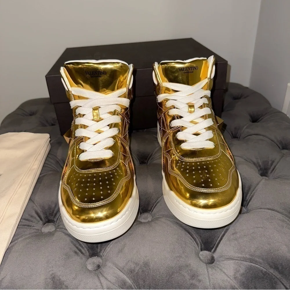 New Size 43 Valentino Garavani Gold Metallic-effect Lace-up Sneakers
